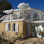 Casa Blanca 3*