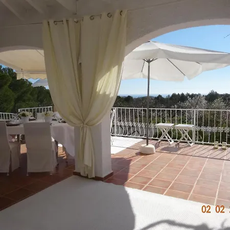 Casa Blanca 3*