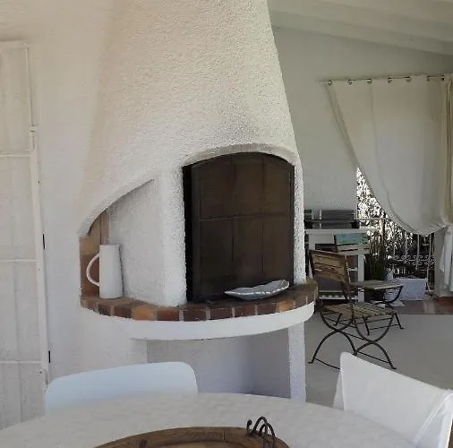 Casa Blanca 3*